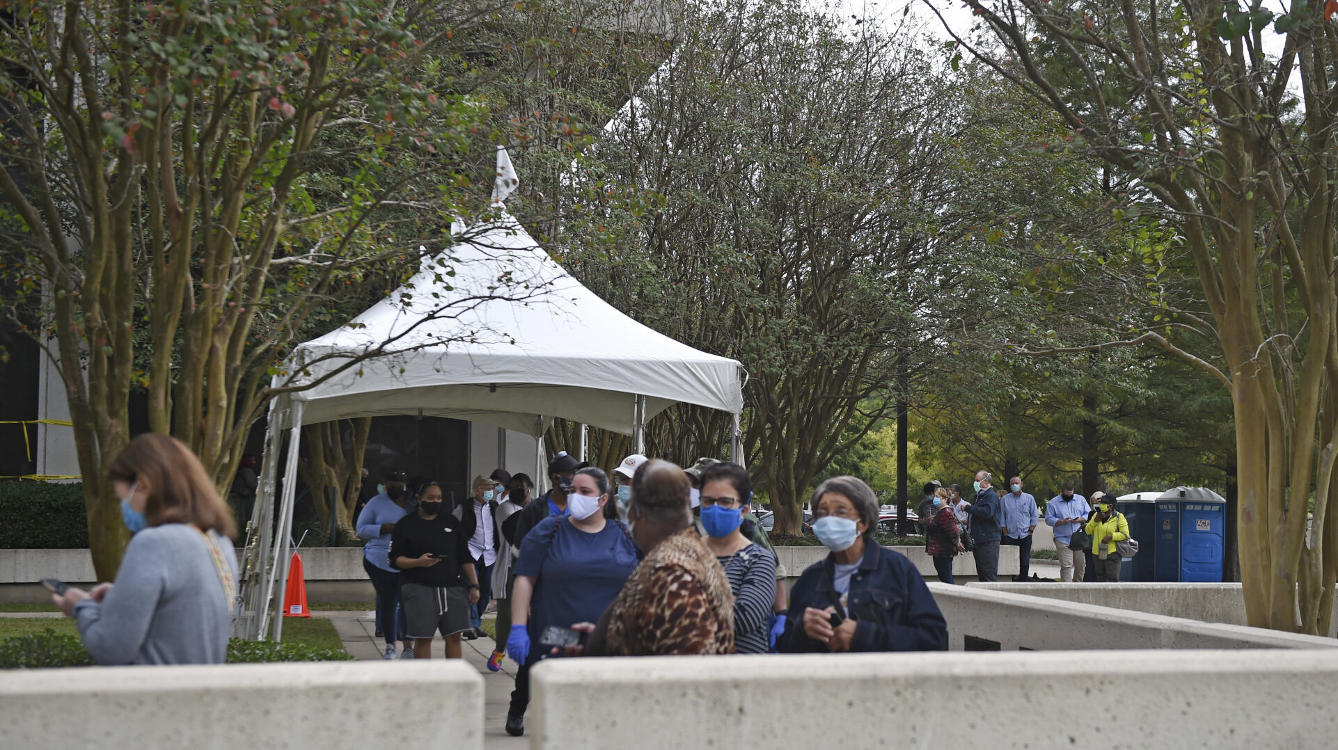 BR.earlyvoting.101720 HS 313.JPG